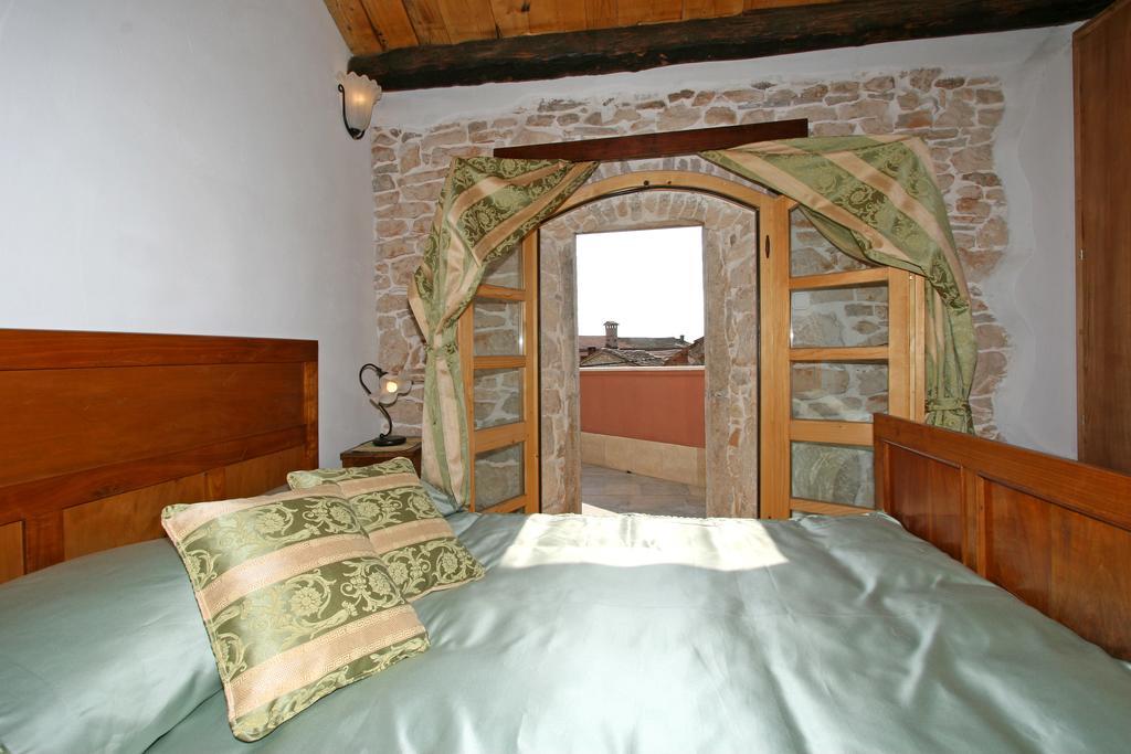 Kastel Kastelir Bed & Breakfast Phòng bức ảnh