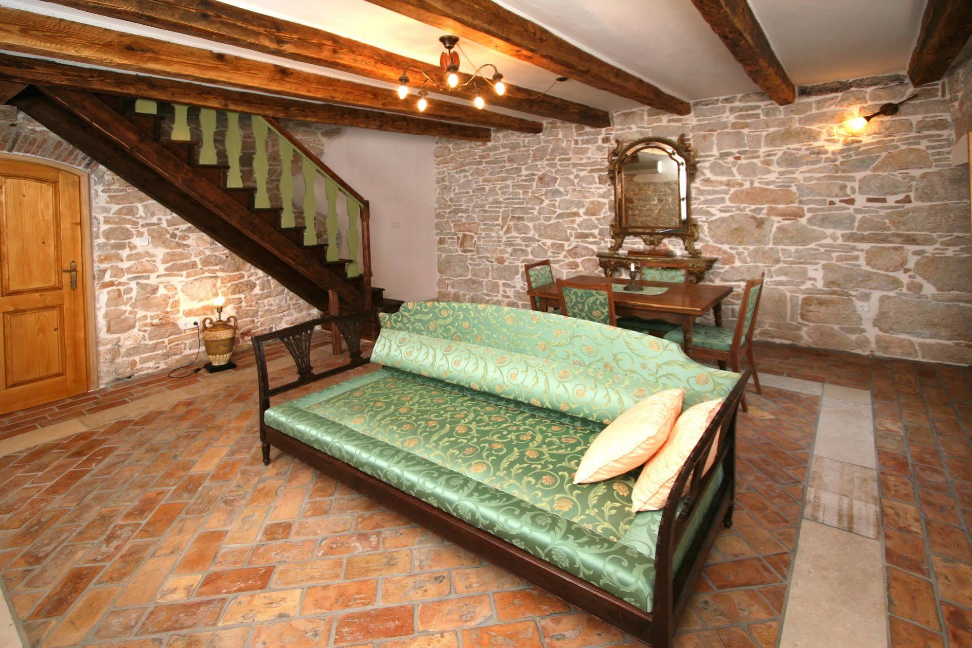 Kastel Kastelir Bed & Breakfast Ngoại thất bức ảnh